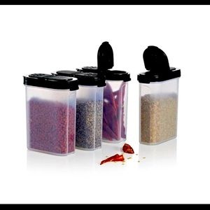 Tupperware spice shakers new !
